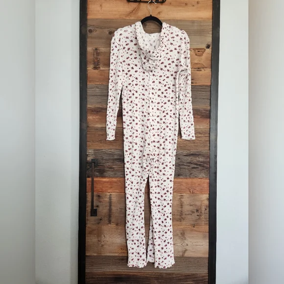 LIKE NEW RARE Free People Intimately lil bit lou flare long johns Size Small - Picture 3 of 5